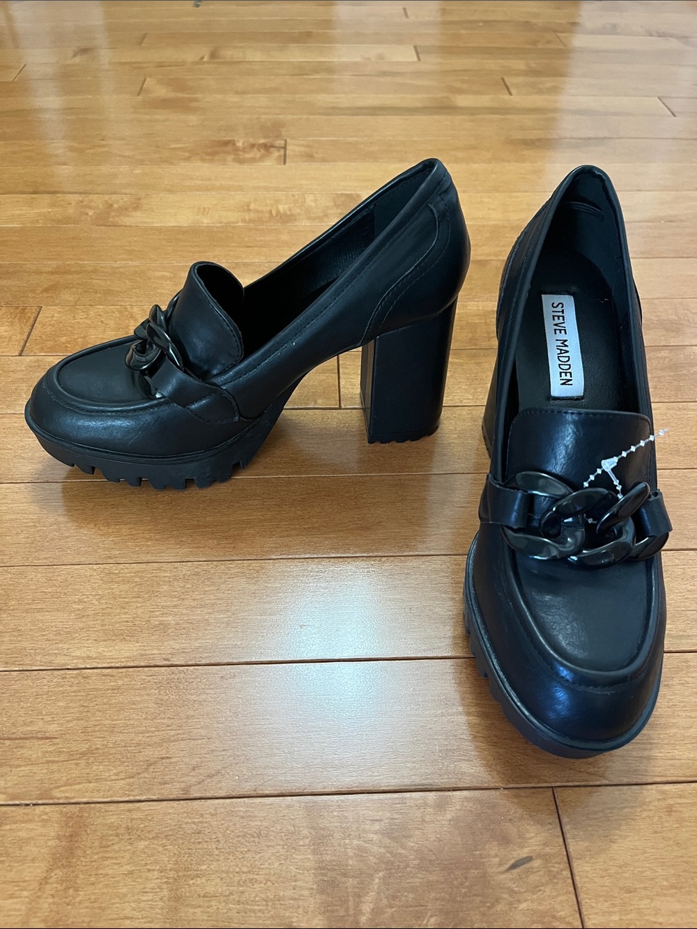 NWOT Steve Madden Black Chunky Chain-Link Heeled Loafers